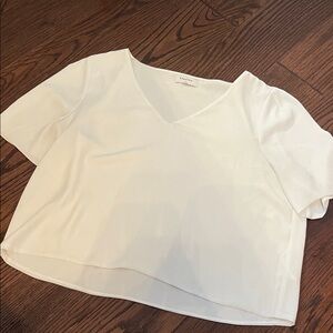 Babaton Cream V-Neck Short Sleeve Dressy Top